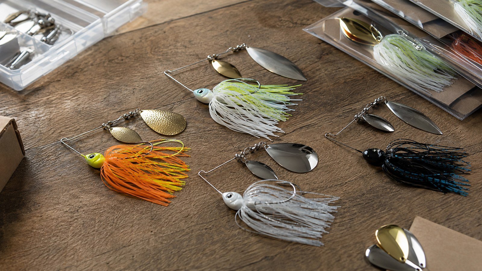 Spinnerbaits OEM con faldines y láminas para mercado hispano